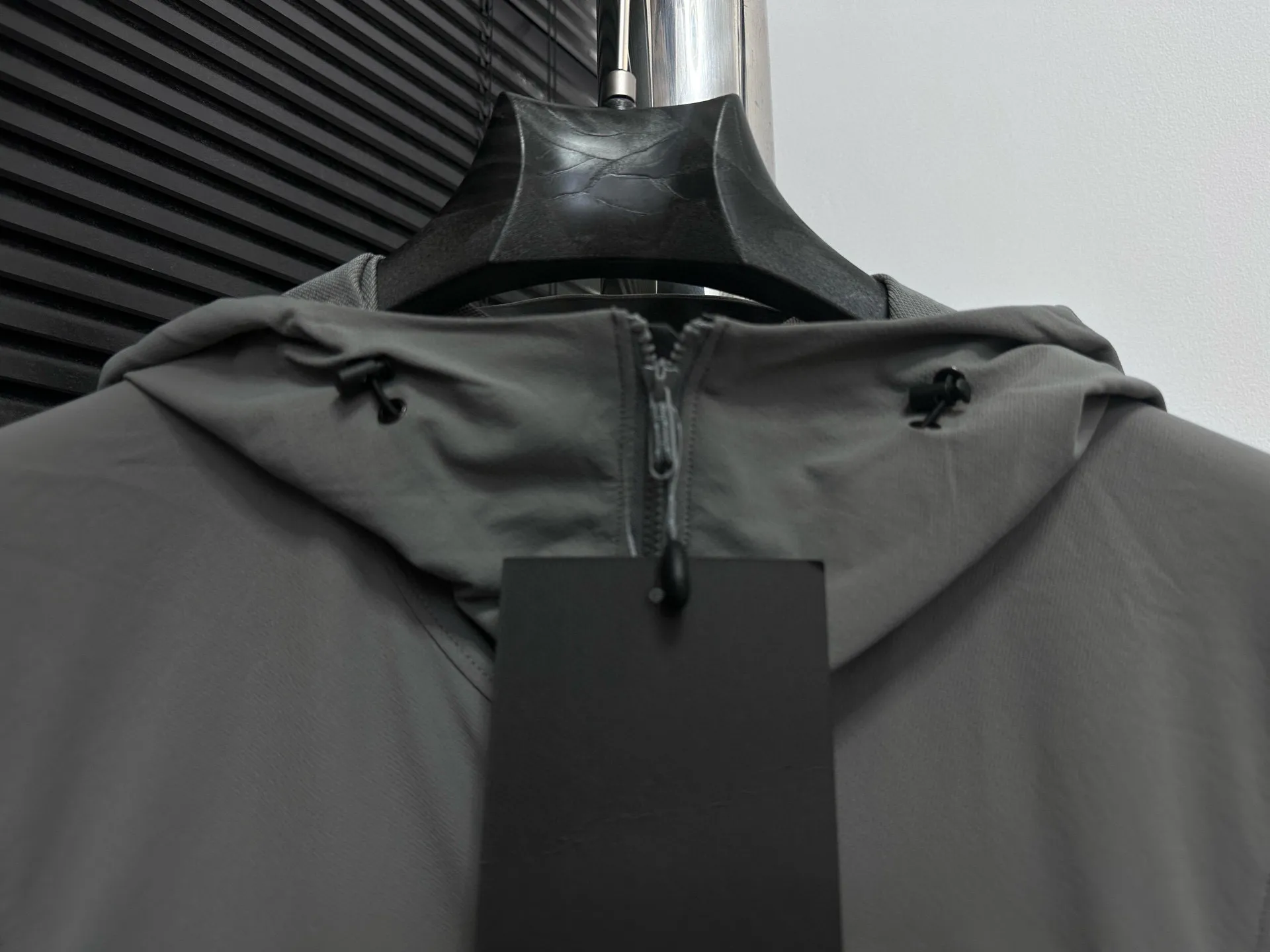 GAMMA LIGHTWEIGHT hoody 。 Gamma Series Gamma sl ， ， ， ， ， LT Series ， 。 ， ， ， ， ， ； Series ， ； Same Style Size： XS-XXL